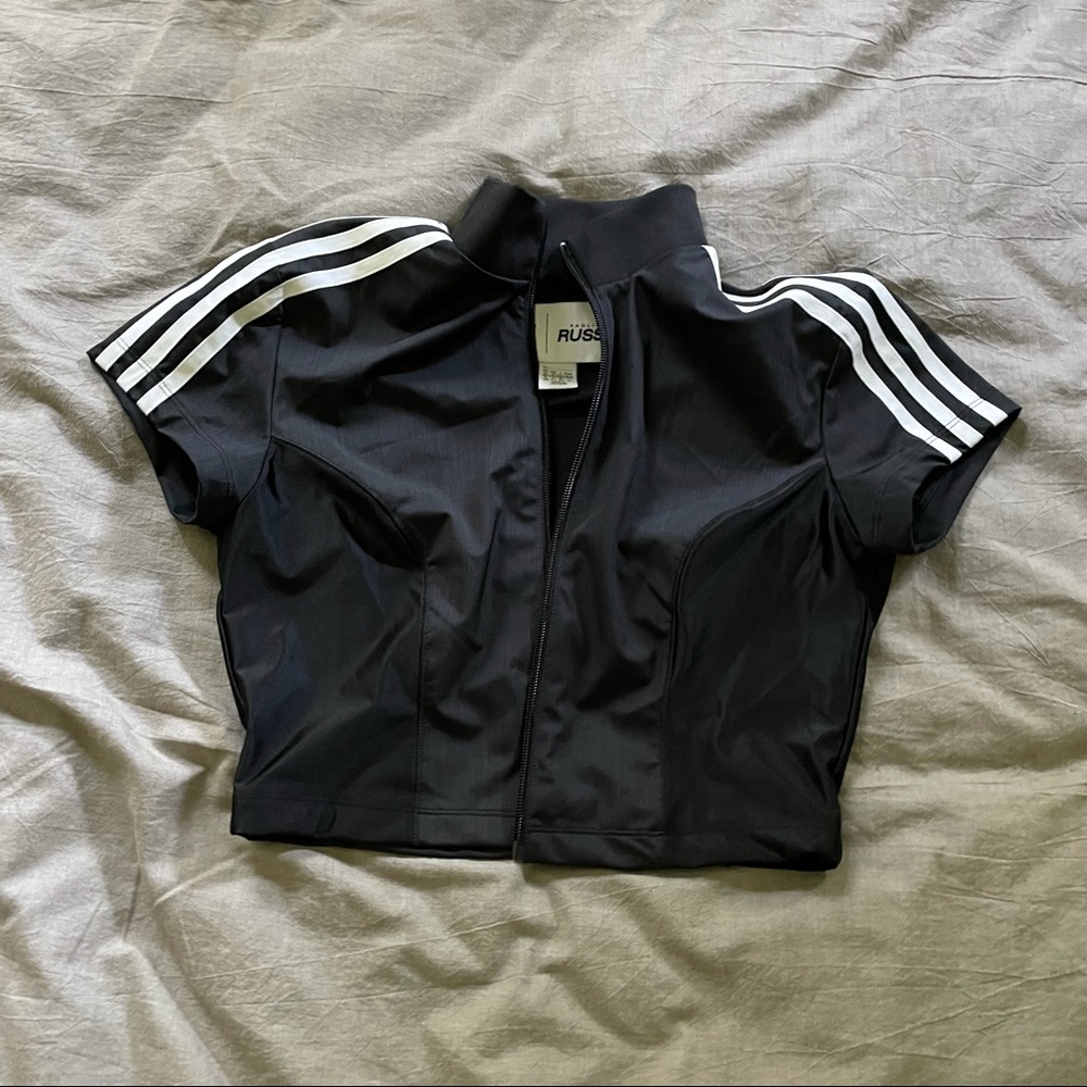 Adidas NEVER WORN cropped workout top